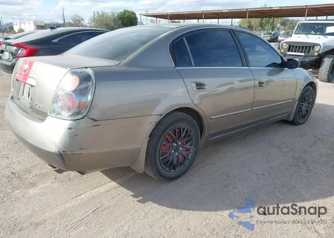 2003 Nissan Altima 2.5 S from USA, damaged, VIN 1N4AL11E13C268544